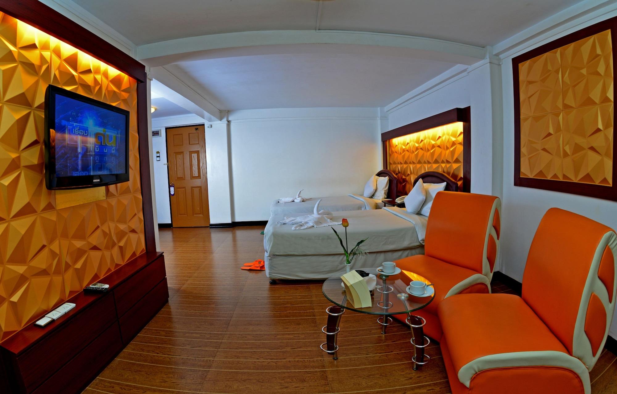 Clover Hotel Yangon Ngoại thất bức ảnh