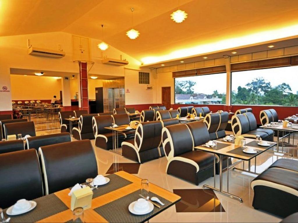 Clover Hotel Yangon Ngoại thất bức ảnh